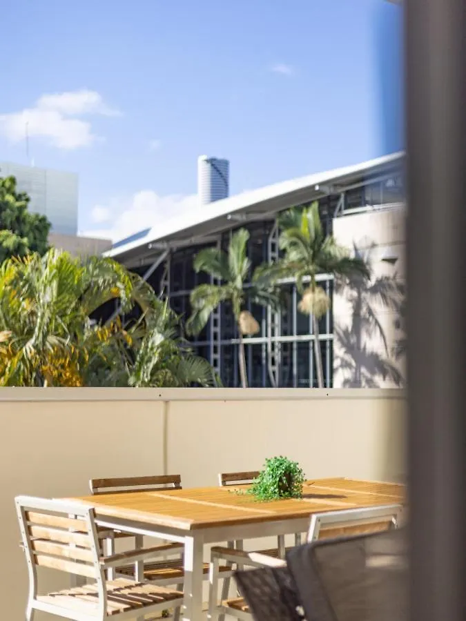 Central 2Br Apt For 6Ppl W Free Parking South Bne Brisbane 0*,  Australia